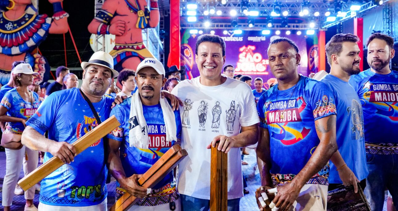 Governador em Exercício, Felipe Camarão, prestigia Arraiais da capital maranhense