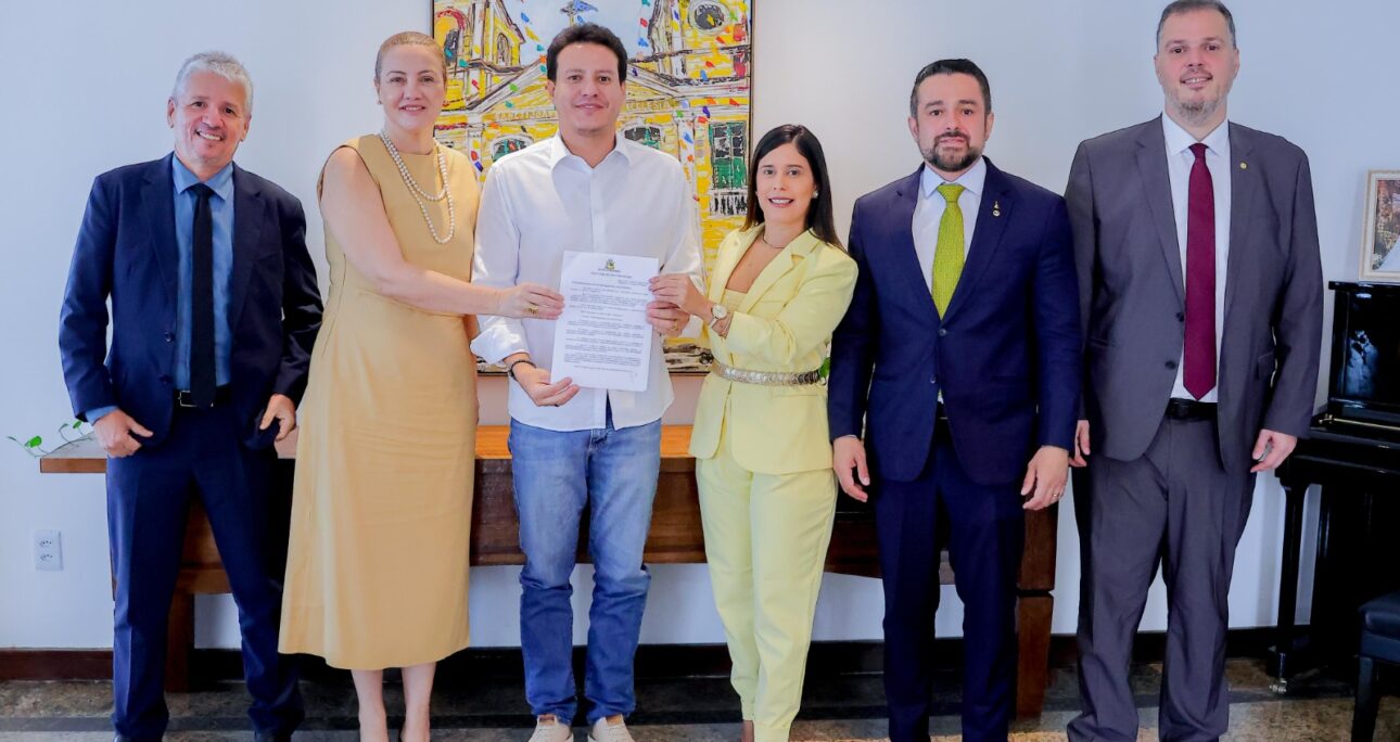 Valoriza 60+: governador em Exercício, Felipe Camarão, sanciona Lei que garante mais dignidade à pessoa idosa, no Maranhão
