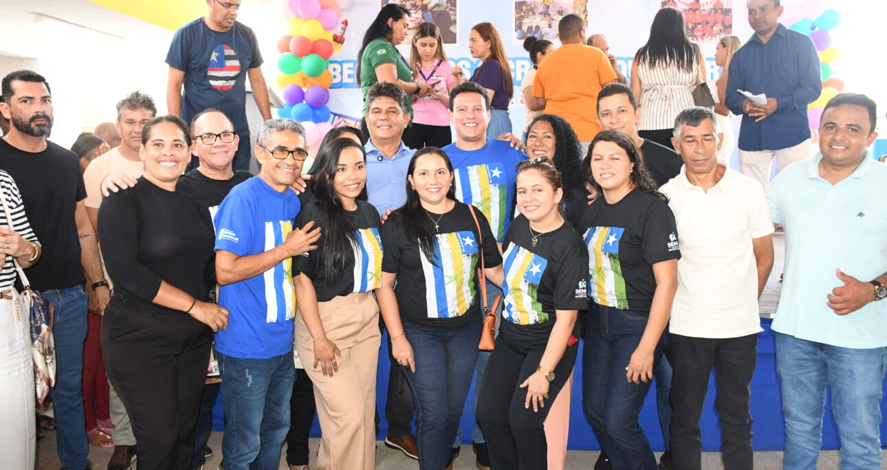 Felipe Camarão recebe Título de Cidadão Bacelarense e participa de entrega de Creche em Duque Bacelar