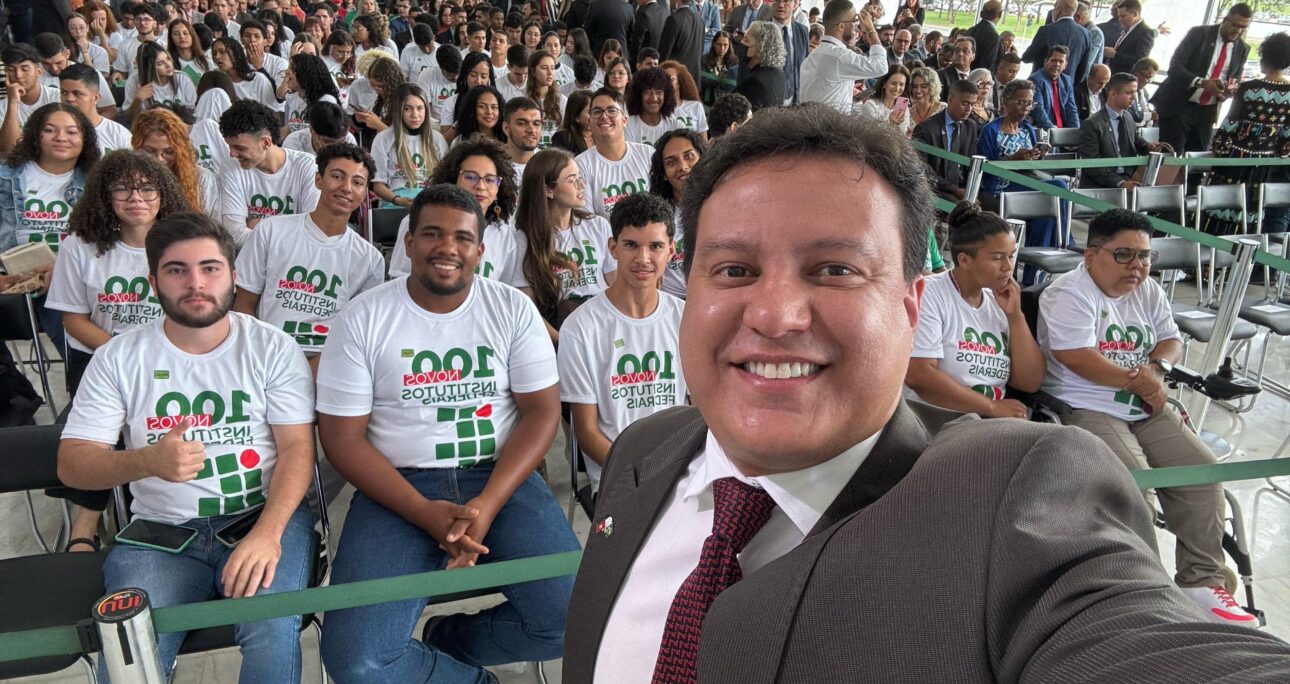 Felipe Camarão participa de solenidade de lançamento de 100 novos Institutos Federais