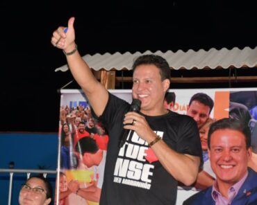 Felipe Camarão reúne centenas de pessoas, com os “Diálogos pelo Maranhão” no Centro Maranhense