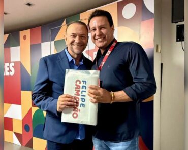 Felipe Camarão entrega a Edinho Silva, Cartas de Apoio dos diretórios municipais à sua Candidatura ao Governo do MA