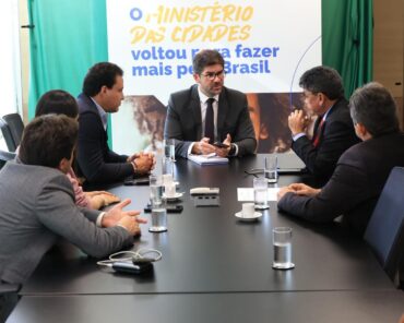 Felipe Camarão trata de moradia popular e destaca avanços do Minha Casa, Minha Vida no Maranhão, no Ministério das Cidades