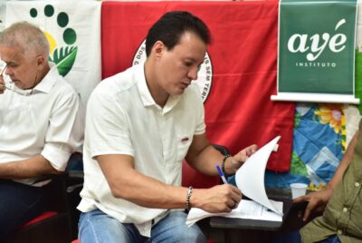 Felipe Camarão assina carta compromisso da Rede de Agroecologia do Maranhão e recebe diretrizes para a construção do seu plano de governo