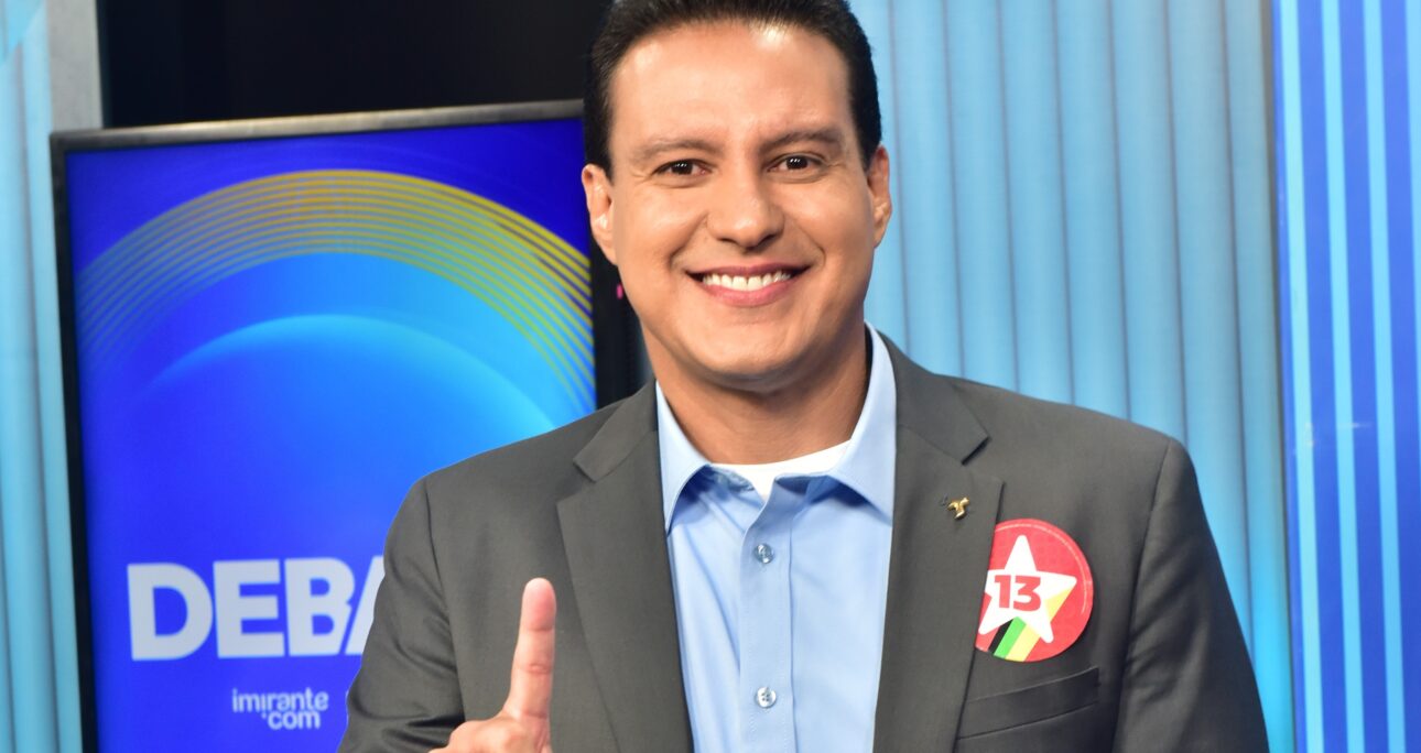 Felipe Camarão mostra melhor biografia e apresenta propostas durante debate