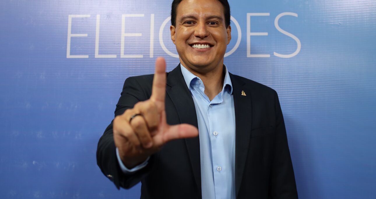 Camarão é o grande vencedor do debate e reforça caminho para o segundo turno